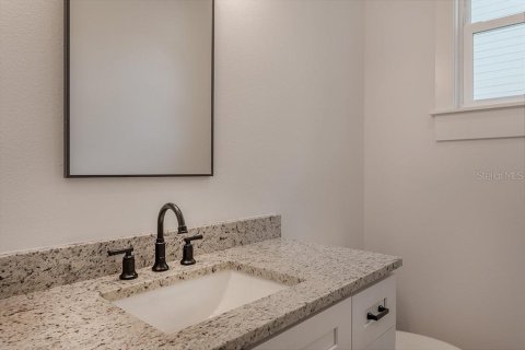 House in Tampa, Florida 4 bedrooms, 240.15 sq.m. № 1628207 - photo 23