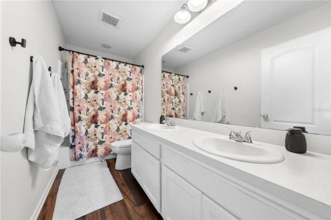 House in Saint Cloud, Florida 4 bedrooms, 252.79 sq.m. № 1796961 - photo 21