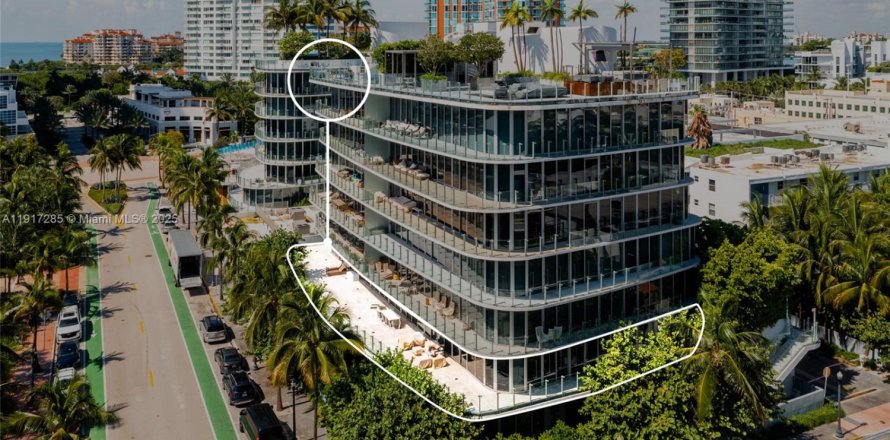 Кондоминиум с 5 спальнями в Майами-Бич, Флорида № 2016657