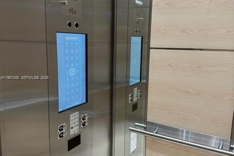 Condominio en alquiler en Hollywood, Florida, 2 dormitorios, 125.42 m2 № 2047816 - foto 14