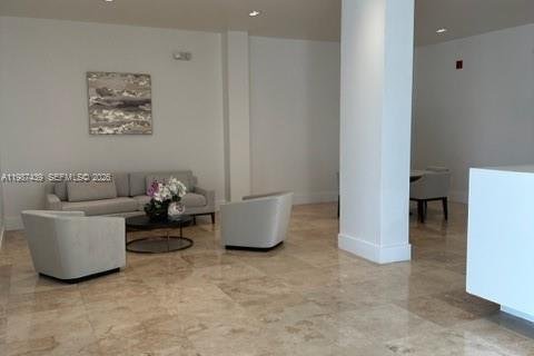 Condominio en alquiler en Hollywood, Florida, 2 dormitorios, 125.42 m2 № 2047816 - foto 18