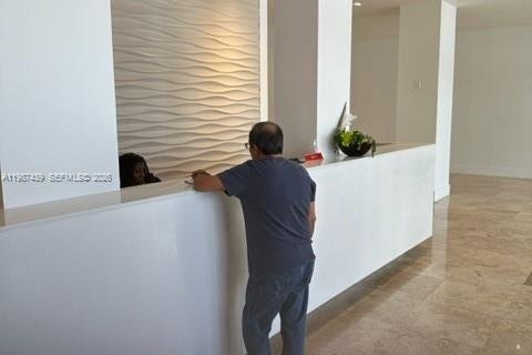 Condominio en alquiler en Hollywood, Florida, 2 dormitorios, 125.42 m2 № 2047816 - foto 23