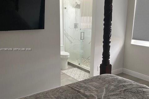 Condominio en alquiler en Hollywood, Florida, 2 dormitorios, 125.42 m2 № 2047816 - foto 2