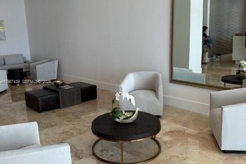 Condominio en alquiler en Hollywood, Florida, 2 dormitorios, 125.42 m2 № 2047816 - foto 16