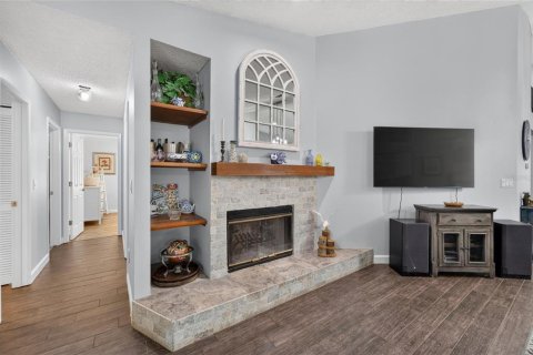 House in Tampa, Florida 3 bedrooms, 208.94 sq.m. № 2273231 - photo 20