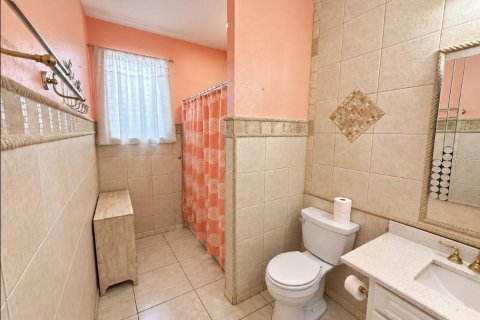 House in Lakeland, Florida 3 bedrooms, 189.15 sq.m. № 2431186 - photo 11