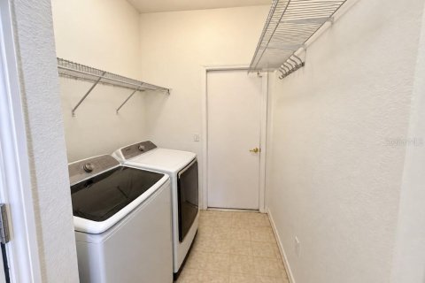House in Lakeland, Florida 3 bedrooms, 189.15 sq.m. № 2431186 - photo 26