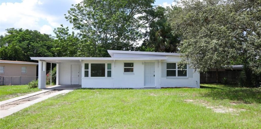 House in Orlando, Florida 4 bedrooms, 111.85 sq.m. № 1828399