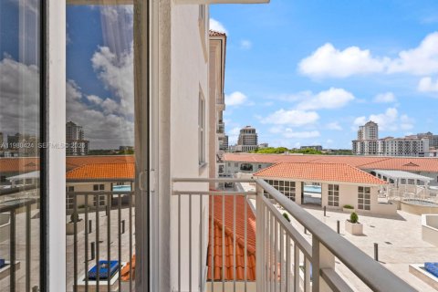 Купить кондоминиум в Корал-Гейблс, Флорида 2 спальни, 97.36м2, № 2043951 - фото 29