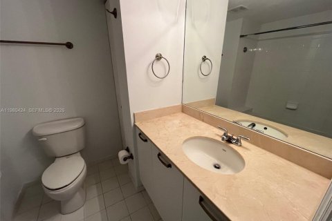 Купить кондоминиум в Корал-Гейблс, Флорида 2 спальни, 97.36м2, № 2043951 - фото 14