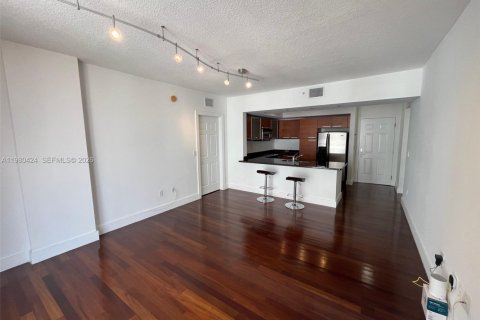 Купить кондоминиум в Корал-Гейблс, Флорида 2 спальни, 97.36м2, № 2043951 - фото 6