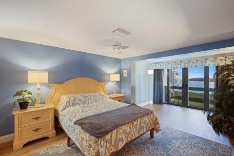Condo in Clearwater, Florida, 2 bedrooms  № 1912192 - photo 29