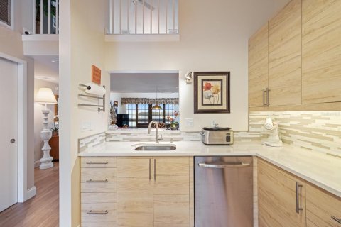 Condo in Clearwater, Florida, 2 bedrooms  № 1912192 - photo 16