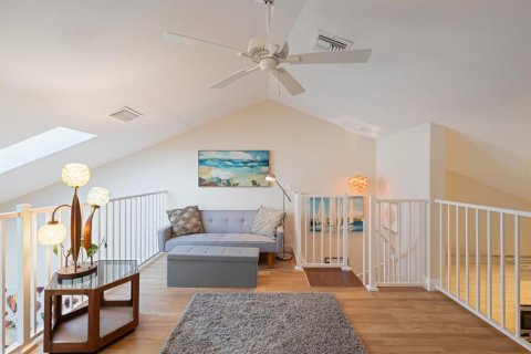 Condo in Clearwater, Florida, 2 bedrooms  № 1912192 - photo 26