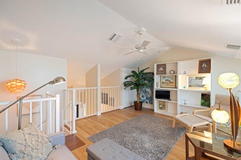 Condo in Clearwater, Florida, 2 bedrooms  № 1912192 - photo 25