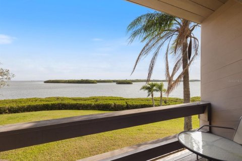 Condo in Clearwater, Florida, 2 bedrooms  № 1912192 - photo 3