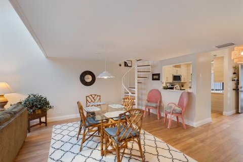 Condo in Clearwater, Florida, 2 bedrooms  № 1912192 - photo 22