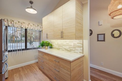 Condo in Clearwater, Florida, 2 bedrooms  № 1912192 - photo 20