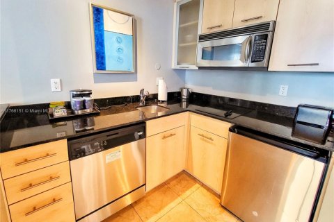 Condo in Fort Lauderdale, Florida, 1 bedroom  № 1867284 - photo 6