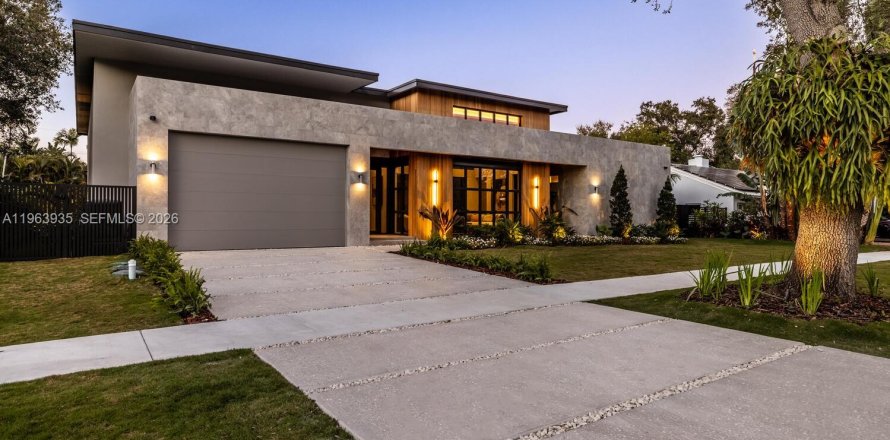 Casa en Miami Shores, Florida 5 dormitorios, 474.64 m2 № 2031365