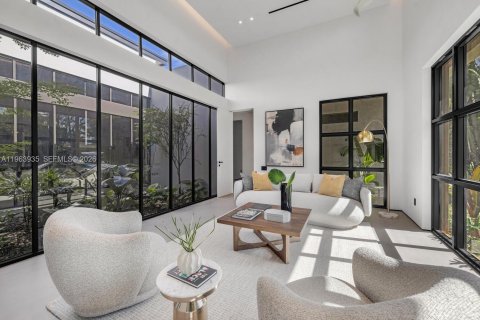 Casa en venta en Miami Shores, Florida, 5 dormitorios, 474.64 m2 № 2031365 - foto 6