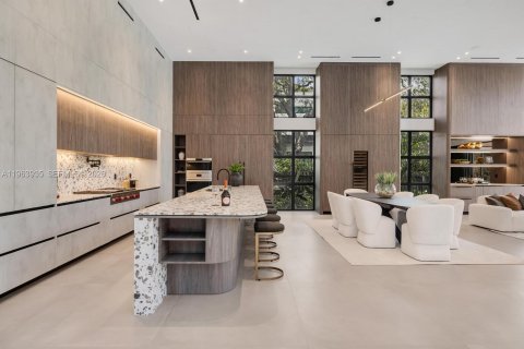 Casa en venta en Miami Shores, Florida, 5 dormitorios, 474.64 m2 № 2031365 - foto 18