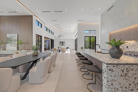 Casa en venta en Miami Shores, Florida, 5 dormitorios, 474.64 m2 № 2031365 - foto 22