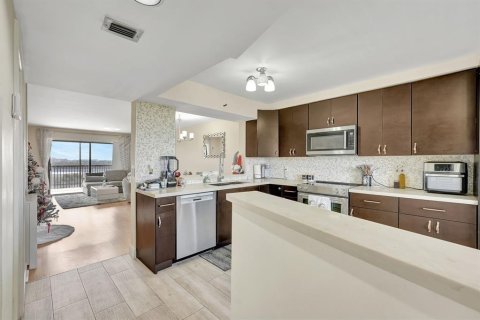 Кондоминиум с 1 комнатой в Помпано-Бич, Флорида № 2250475