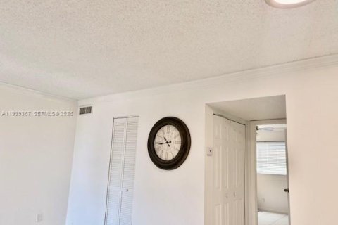 Copropriété à louer à Hollywood, Floride: 1 chambre, 55.46 m2 № 2064105 - photo 9