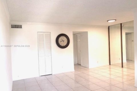 Copropriété à louer à Hollywood, Floride: 1 chambre, 55.46 m2 № 2064105 - photo 12