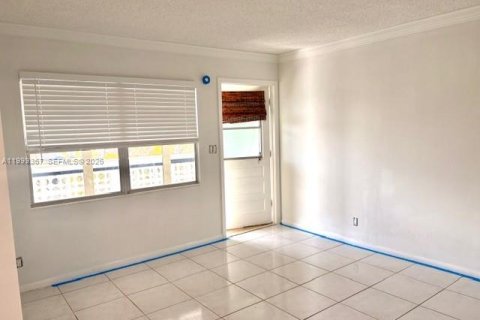 Copropriété à louer à Hollywood, Floride: 1 chambre, 55.46 m2 № 2064105 - photo 15