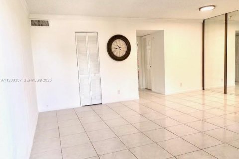 Copropriété à louer à Hollywood, Floride: 1 chambre, 55.46 m2 № 2064105 - photo 10