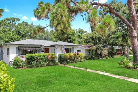 Villa ou maison à vendre à Saint Petersburg, Floride: 3 chambres, 113.25 m2 № 2275575 - photo 3