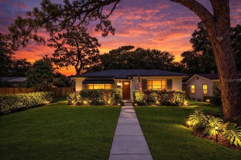 Villa ou maison à Saint Petersburg, Floride 3 chambres, 113.25 m2 № 2275575
