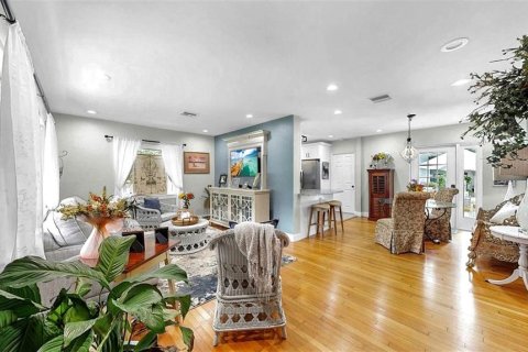 Villa ou maison à vendre à Saint Petersburg, Floride: 3 chambres, 113.25 m2 № 2275575 - photo 5