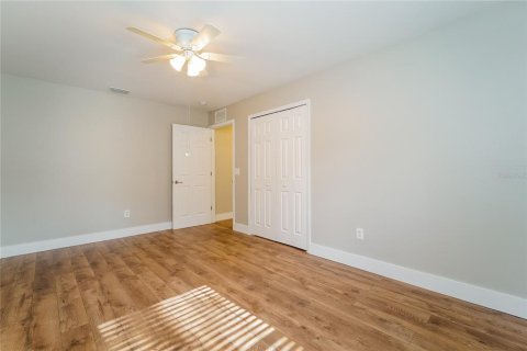 Villa ou maison à vendre à North Port, Floride: 3 chambres, 158.96 m2 № 2288043 - photo 12