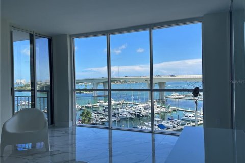 Condo in Clearwater, Florida, 2 bedrooms  № 1910288 - photo 5