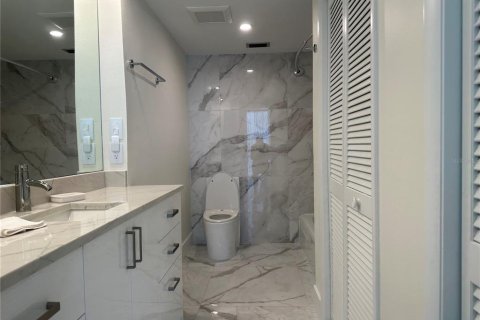 Condo in Clearwater, Florida, 2 bedrooms  № 1910288 - photo 24