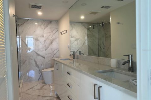 Condo in Clearwater, Florida, 2 bedrooms  № 1910288 - photo 18