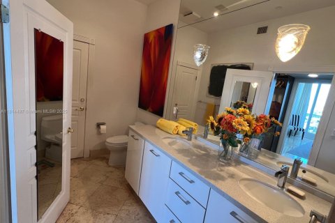 Copropriété à louer à Miami Beach, Floride: 2 chambres, 138.42 m2 № 1762915 - photo 17