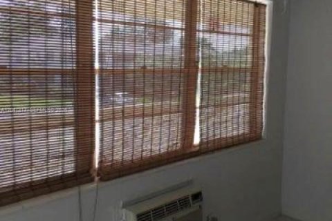 Copropriété à louer à West Palm Beach, Floride: 1 chambre, 52.95 m2 № 2283257 - photo 5