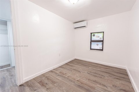 House in Delray Beach, Florida 1 bedroom, 46.45 sq.m. № 1888899 - photo 4
