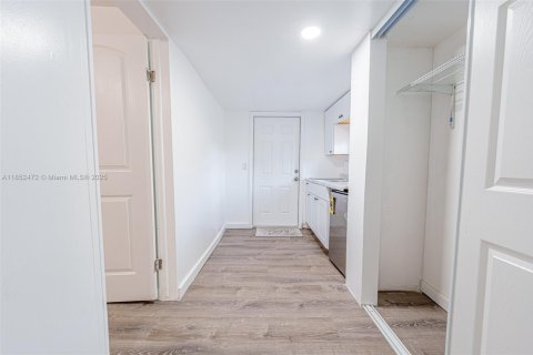 House in Delray Beach, Florida 1 bedroom, 46.45 sq.m. № 1888899 - photo 2