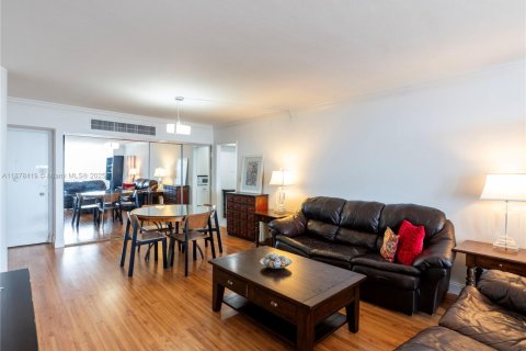 Copropriété à vendre à Miami Beach, Floride: 1 chambre, 91.23 m2 № 1927318 - photo 5