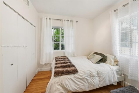 Condominio en venta en Miami Beach, Florida, 2 dormitorios, 65.68 m2 № 2168695 - foto 17
