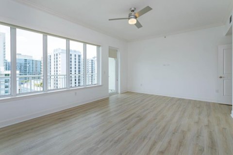 Condominio en alquiler en Orlando, Florida, 2 dormitorios, 196.95 m2 № 1918310 - foto 17