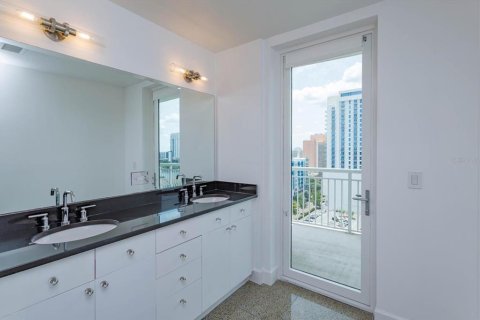 Condominio en alquiler en Orlando, Florida, 2 dormitorios, 196.95 m2 № 1918310 - foto 19