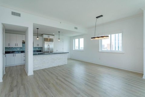 Condominio en alquiler en Orlando, Florida, 2 dormitorios, 196.95 m2 № 1918310 - foto 8