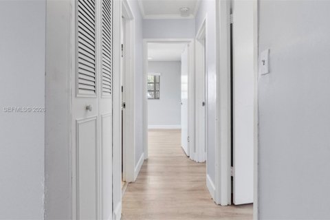 Casa en venta en Margate, Florida, 4 dormitorios, 164.9 m2 № 2028152 - foto 13