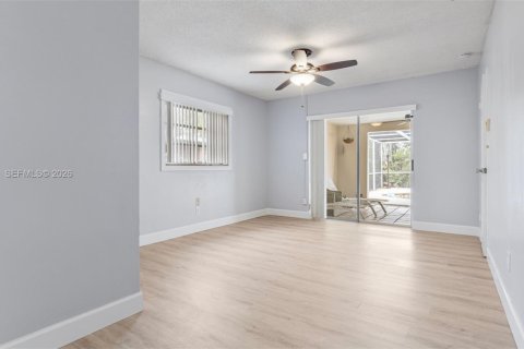 Casa en venta en Margate, Florida, 4 dormitorios, 164.9 m2 № 2028152 - foto 25